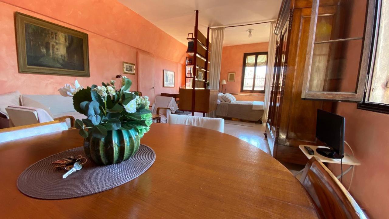 Ca' Romantica - Big Appartment At Accademia Venetië Buitenkant foto
